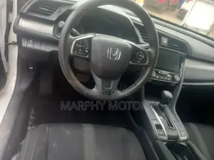 Honda Civic 2018 White