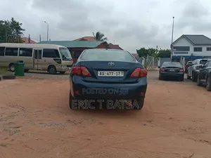 Toyota Corolla LE 4dr Sedan (1.8L 4cyl 4A) 2011 Blue