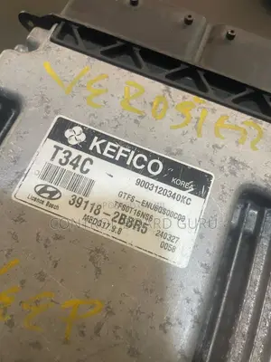Hyundai Veloster Engine Control Board ECU