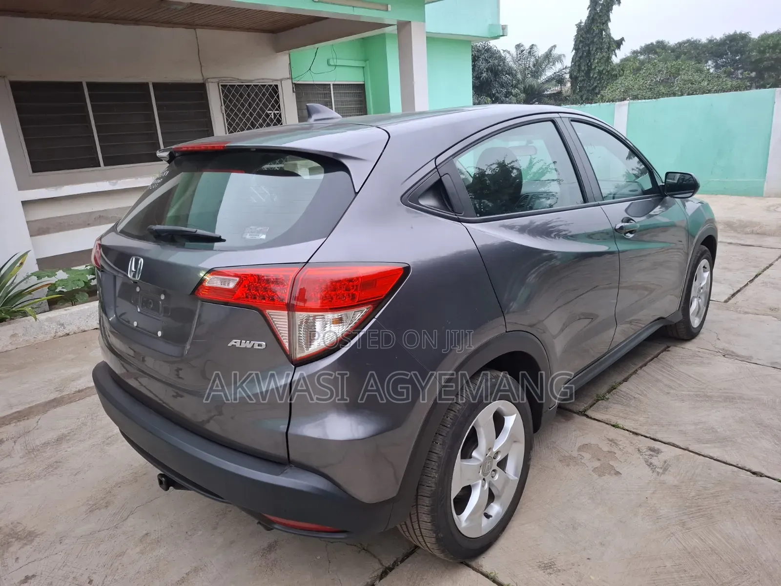 Honda HR-V 4dr SUV (1.5L 4cyl CVT) 2016 Gray