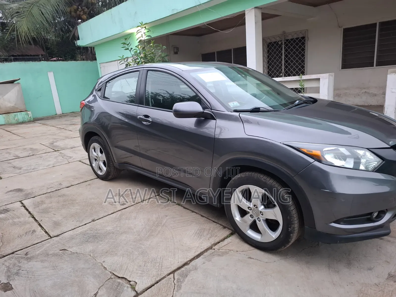 Honda HR-V 4dr SUV (1.5L 4cyl CVT) 2016 Gray