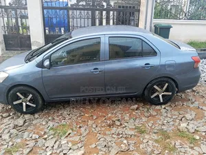 Toyota Yaris 2010 Blue