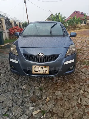 Toyota Yaris 2010 Blue