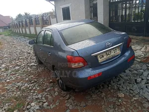 Toyota Yaris 2010 Blue