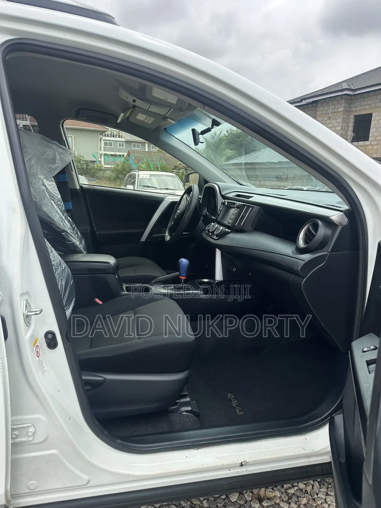 Toyota RAV4 2018 White