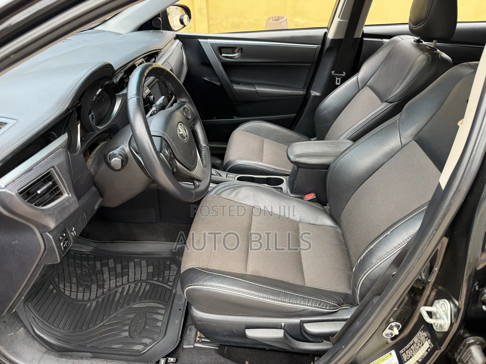 Toyota Corolla S 4dr Sedan (1.8L 4cyl CVT) 2015 Black