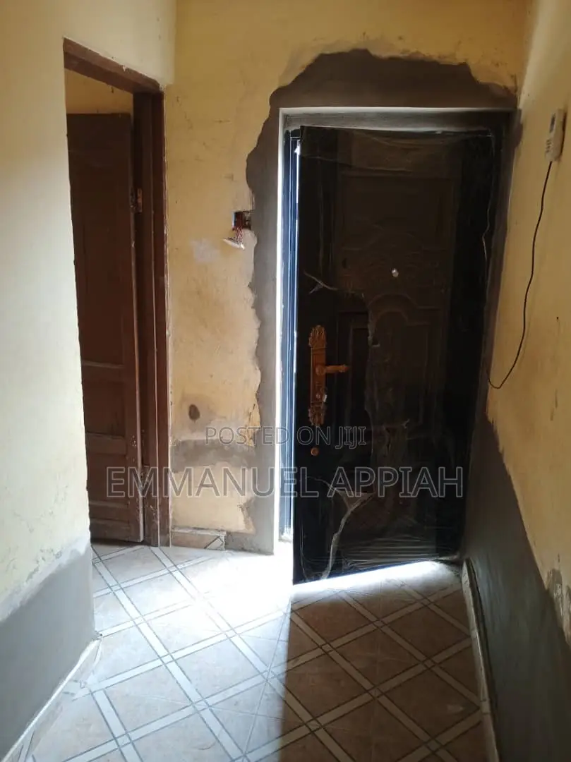 1bdrm Room & Parlour in Ablekuma  Olebu for rent