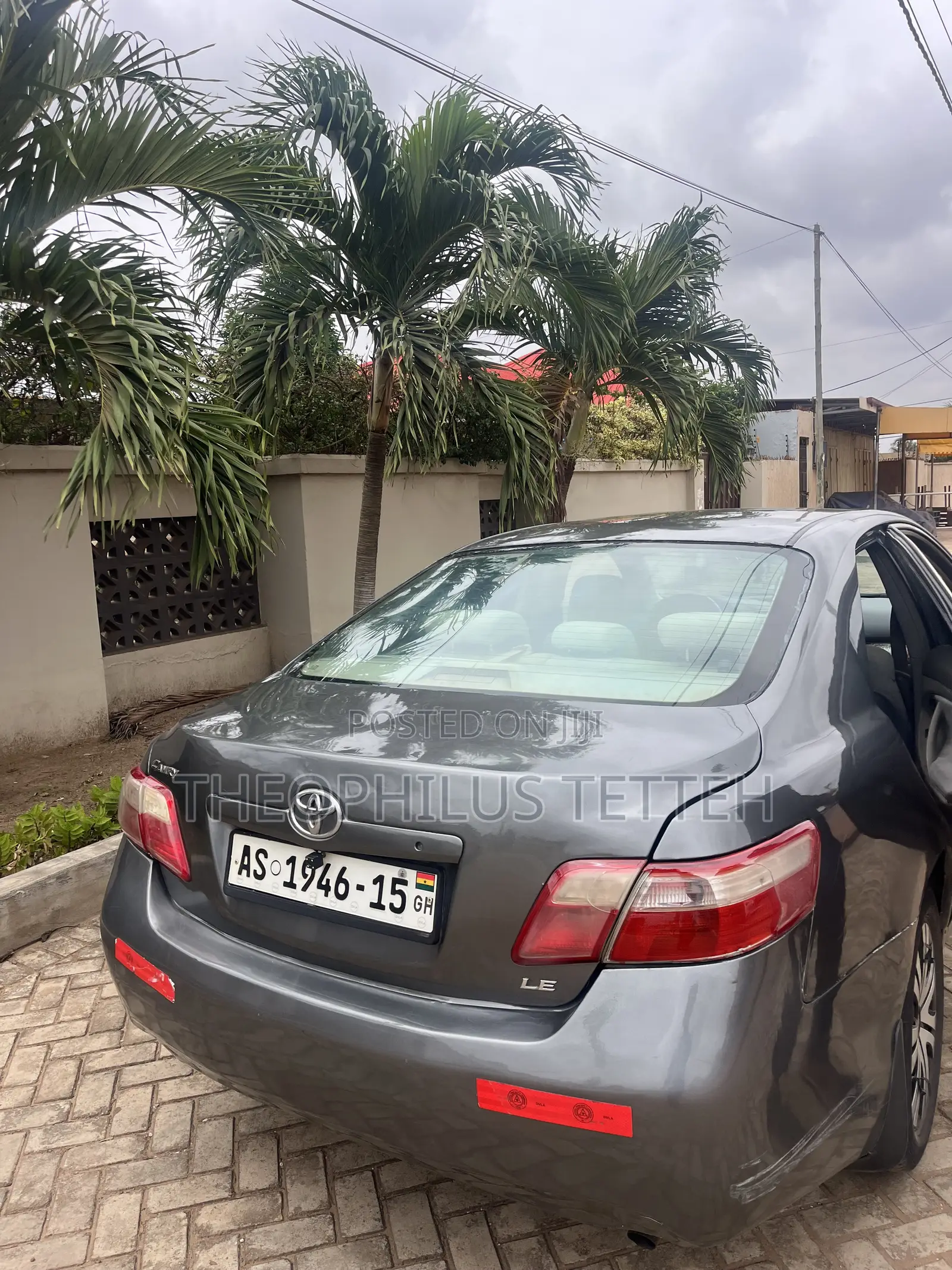 Toyota Camry Base 4dr Sedan (2.5L 4cyl 6M) 2010 Gray