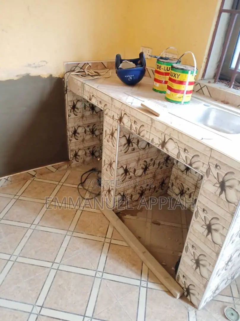 1bdrm Room & Parlour in Ablekuma  Olebu for rent