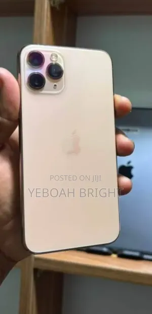 Apple iPhone 11 64 GB