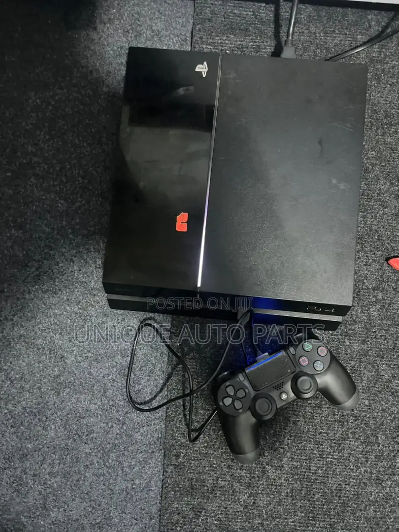 Sony Ps4 Standard With One Controller