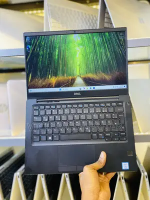 Laptop Dell Latitude 7390 8GB Intel Core i5 SSD 256GB