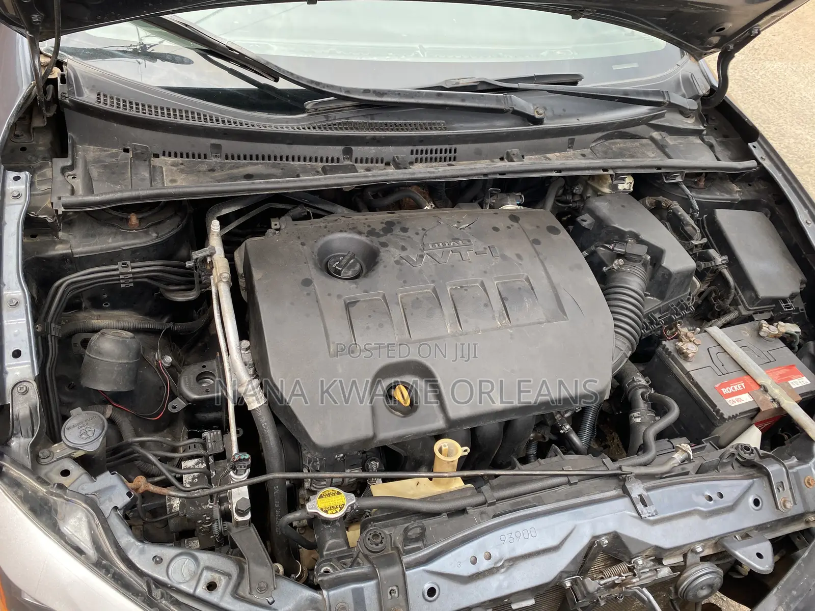 Toyota Corolla LE 4dr Sedan (1.8L 4cyl CVT) 2015 Gray