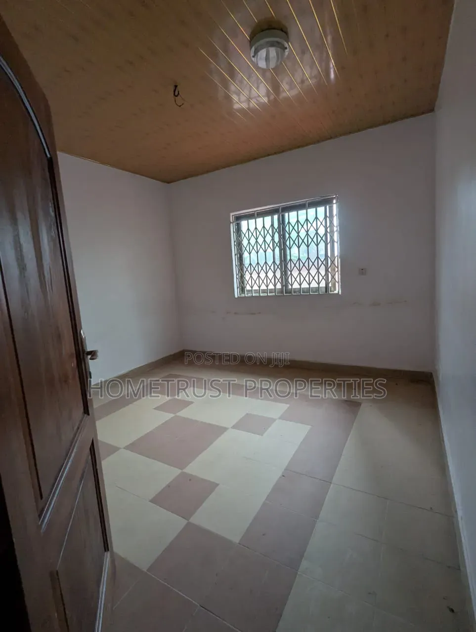 3bdrm Apartment in Pokuase Amanfrom for rent