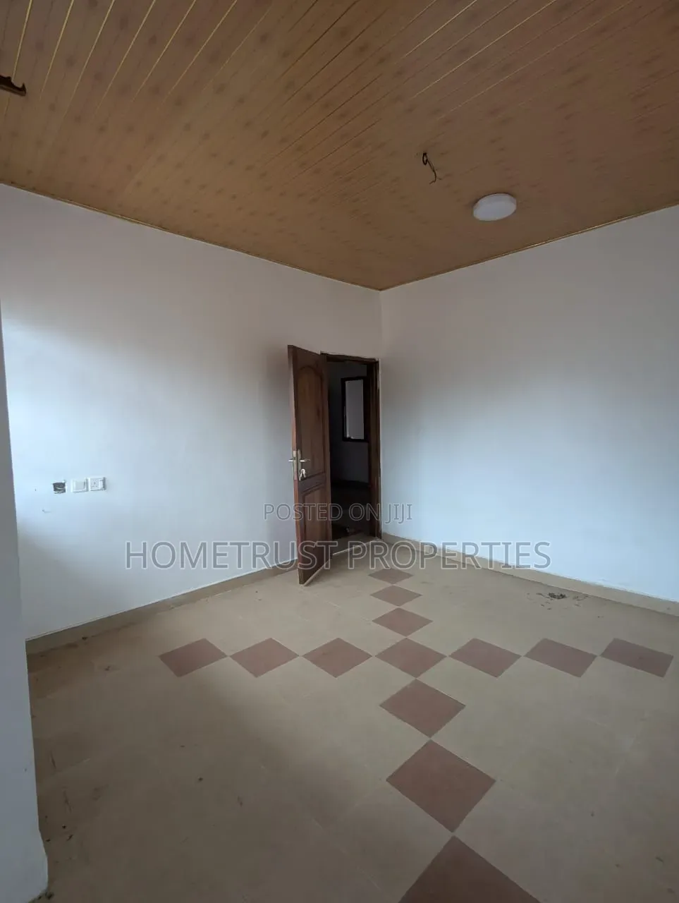 3bdrm Apartment in Pokuase Amanfrom for rent