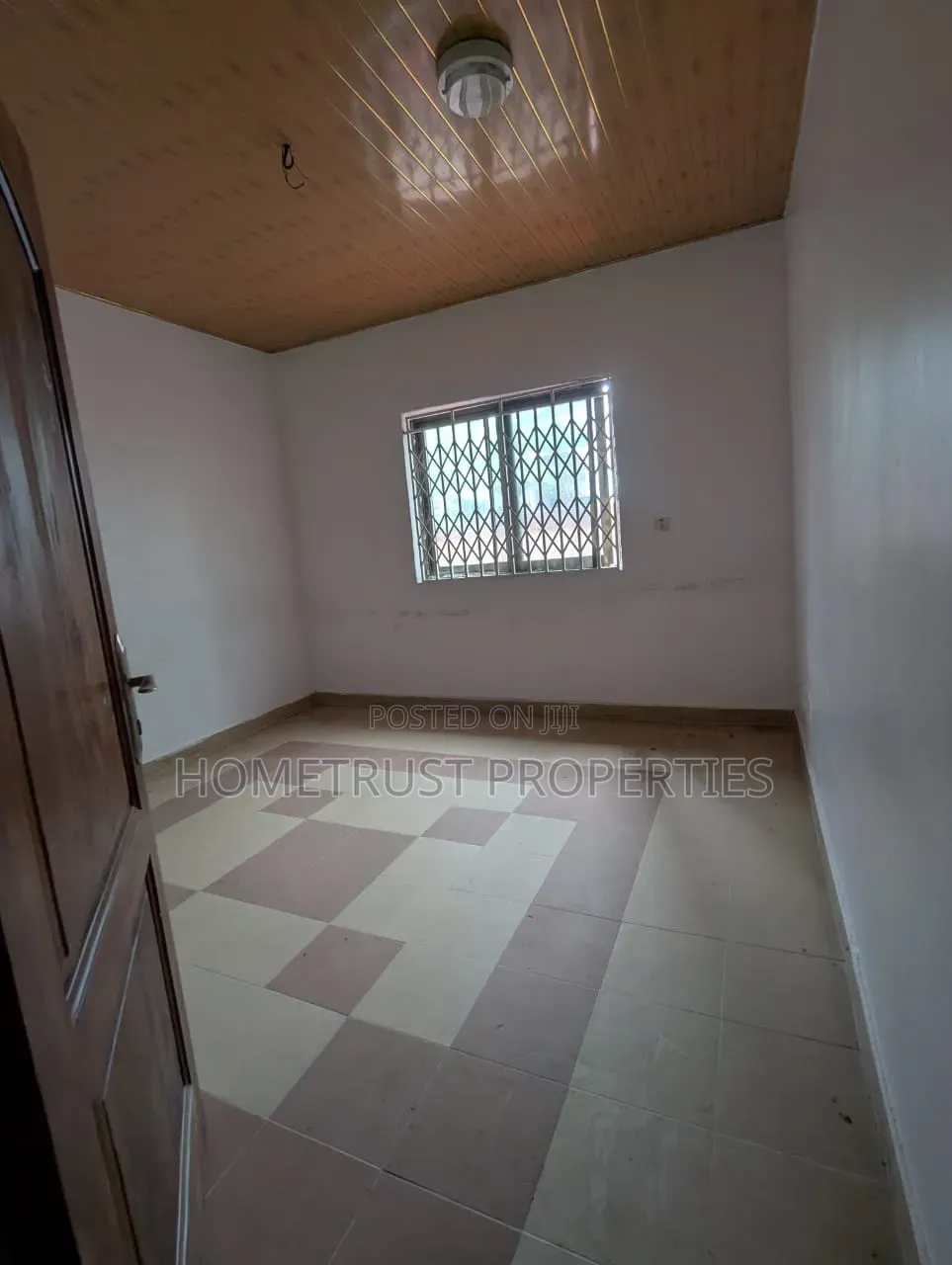 3bdrm Apartment in Pokuase Amanfrom for rent