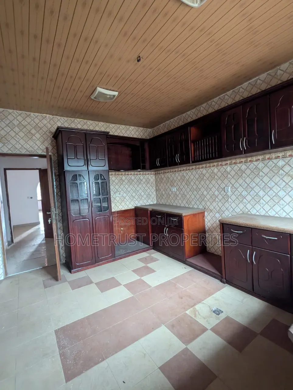 3bdrm Apartment in Pokuase Amanfrom for rent