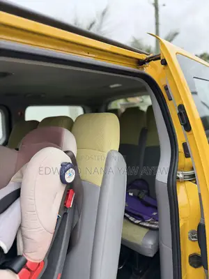 Hyundai Starex 2016 Yellow
