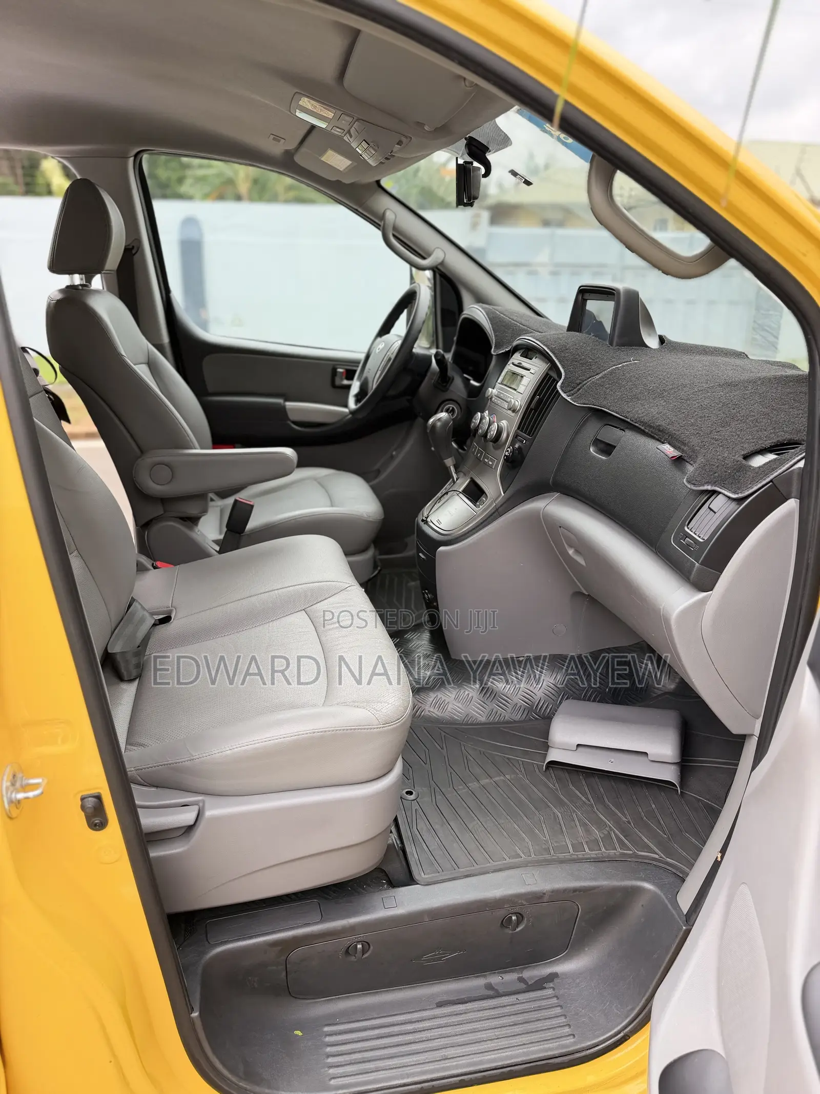 Hyundai Starex 2016 Yellow