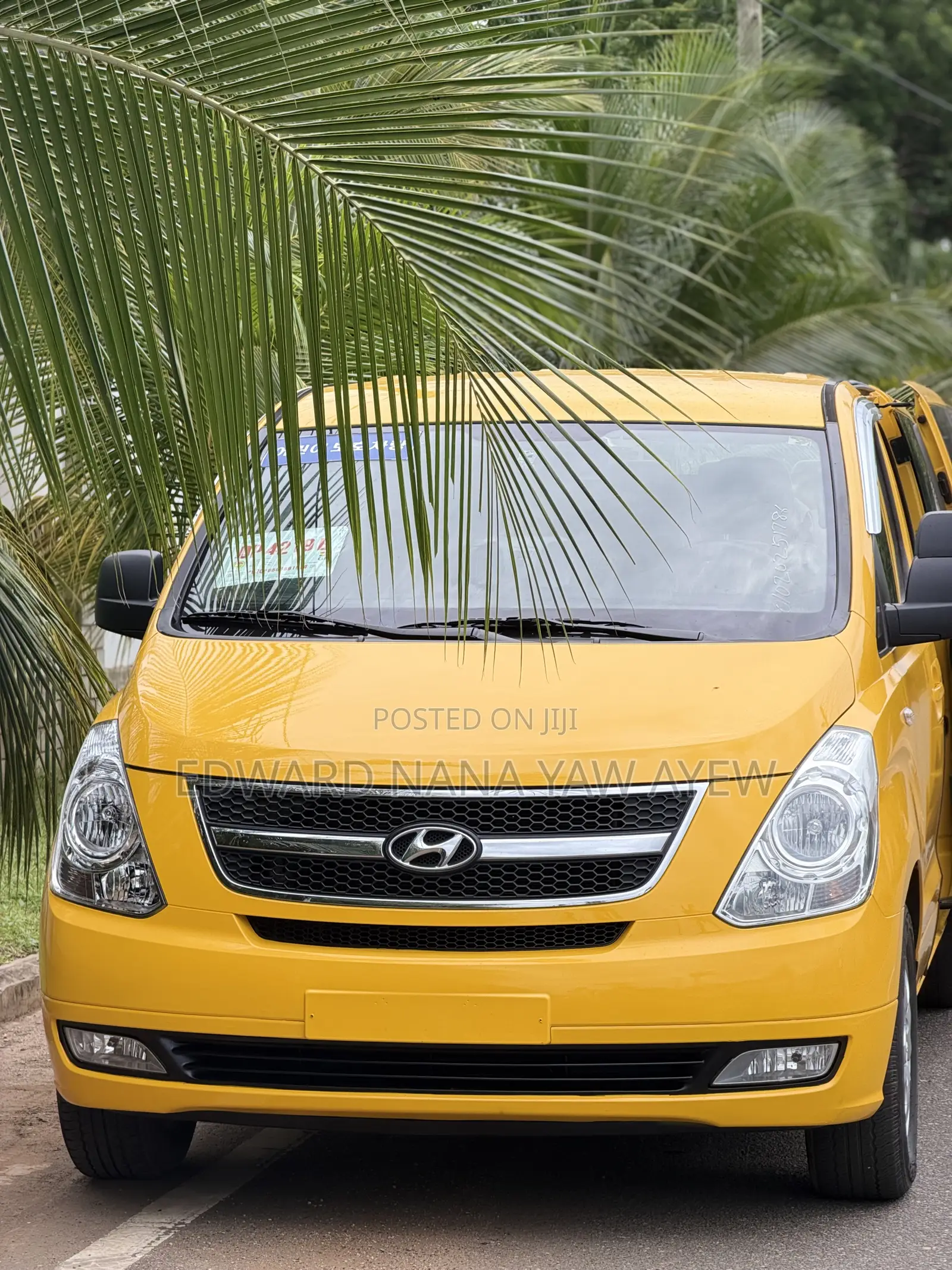 Hyundai Starex 2016 Yellow