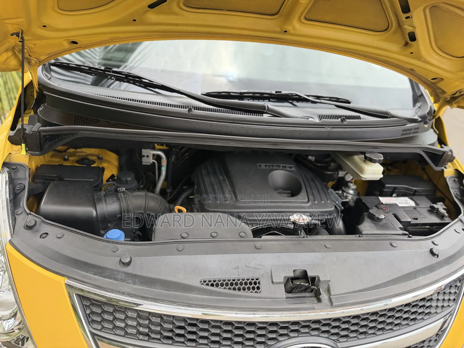 Hyundai Starex 2016 Yellow
