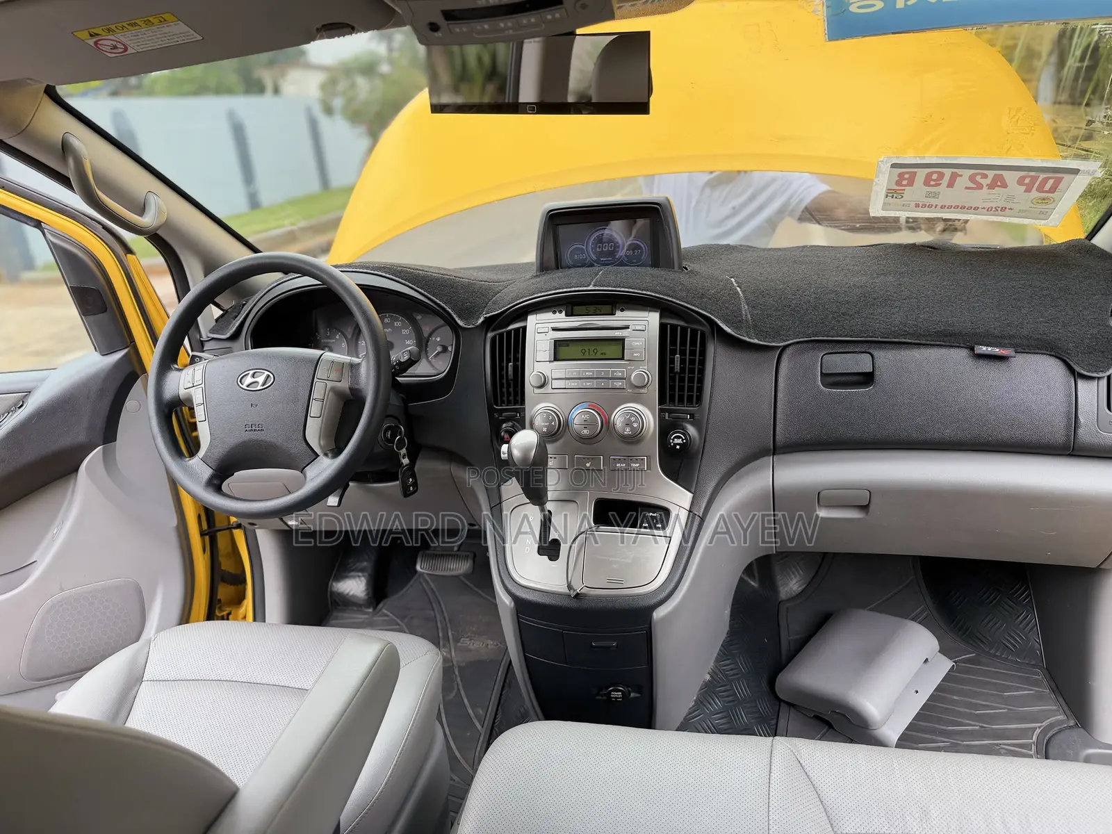 Hyundai Starex 2016 Yellow