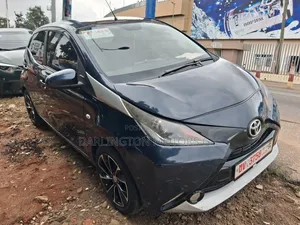 Toyota Aygo 2017 Blue