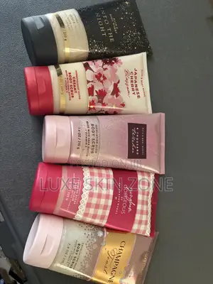 Bath and Bodyworks Body Scrubs