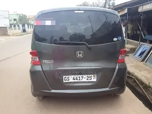 Honda Freed 2010 Gray