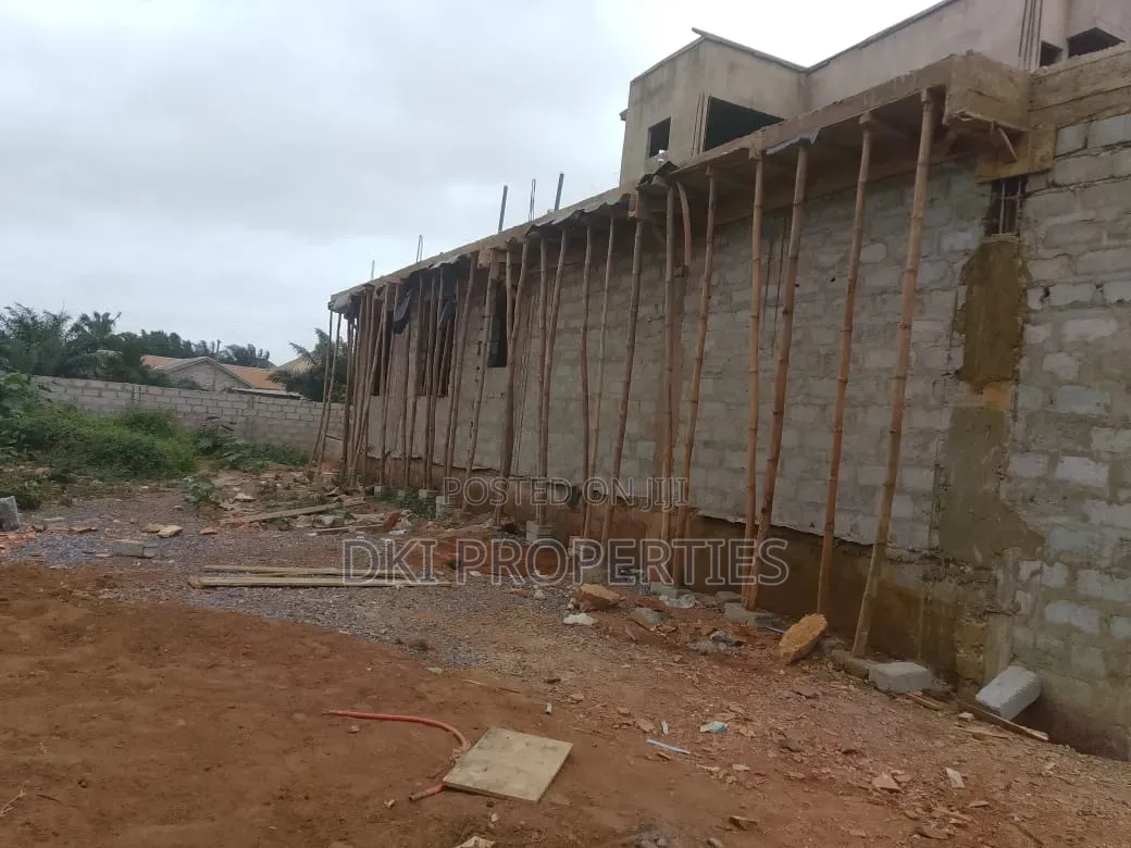 3bdrm House in Dki Properties, Frafraha for sale