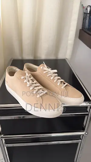 COMMON PROJECTS - Achilles Low Sneakers - Cream Size 43