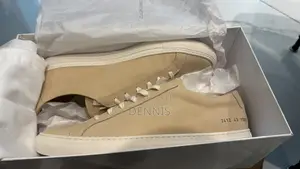 COMMON PROJECTS - Achilles Low Sneakers - Cream Size 43
