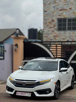 Honda Civic Touring 4dr Sedan (1.5L 4cyl) 2016 White