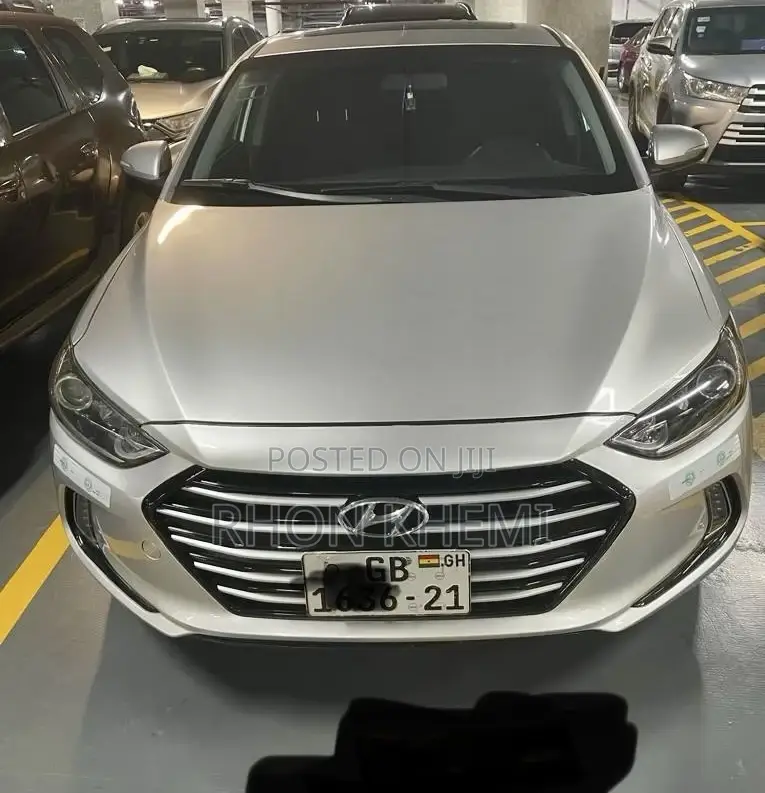 Hyundai Elantra 2017 Silver