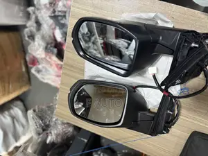 Honda CRV 2017,2018,2019,2020,2021 Mirror Sensor With Light Pair