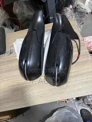 Honda CRV 2017,2018,2019,2020,2021 Mirror Sensor With Light Pair