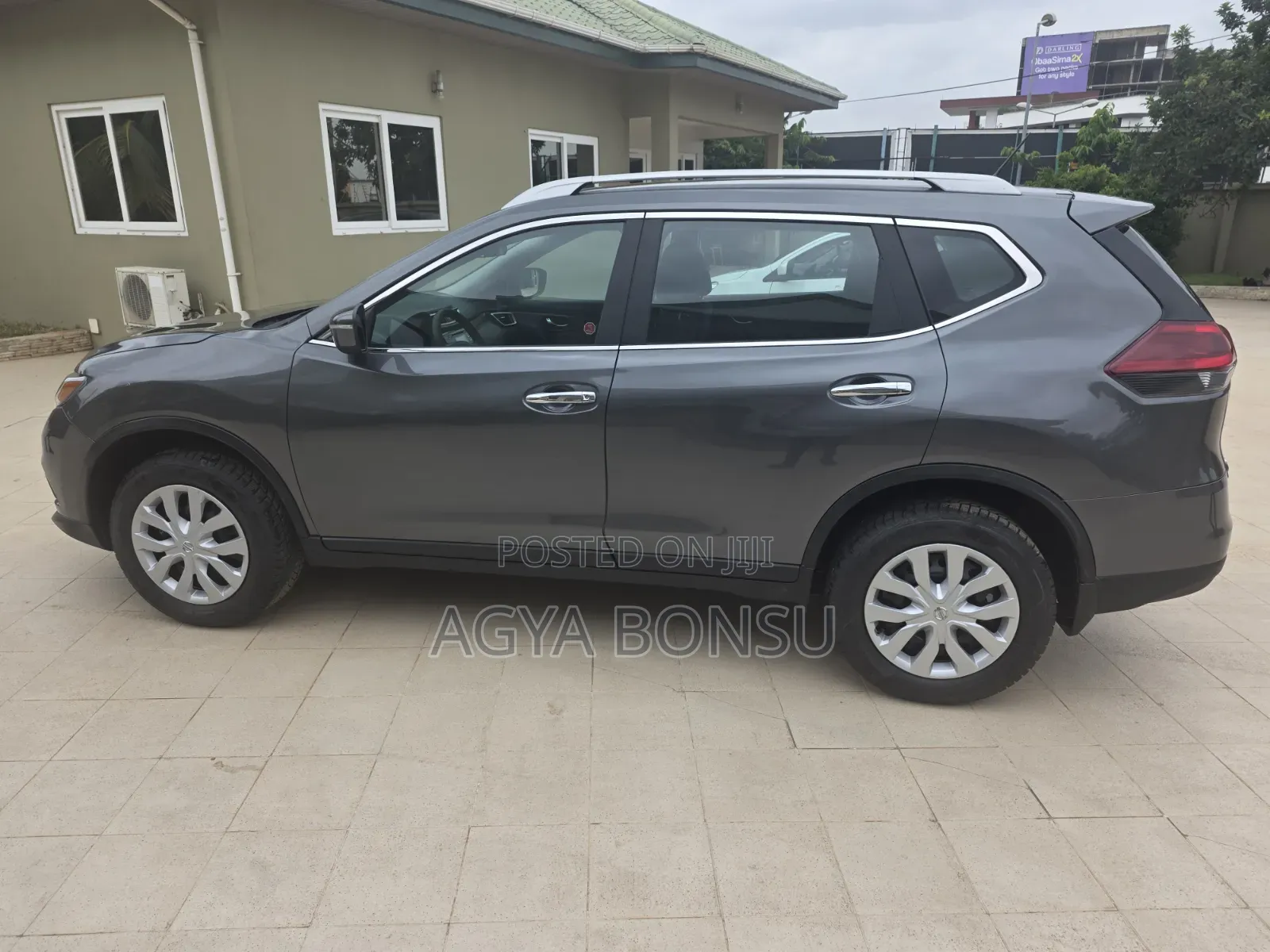 Nissan Rogue SV 4dr SUV AWD (2.5L 4cyl CVT) 2015 Gray