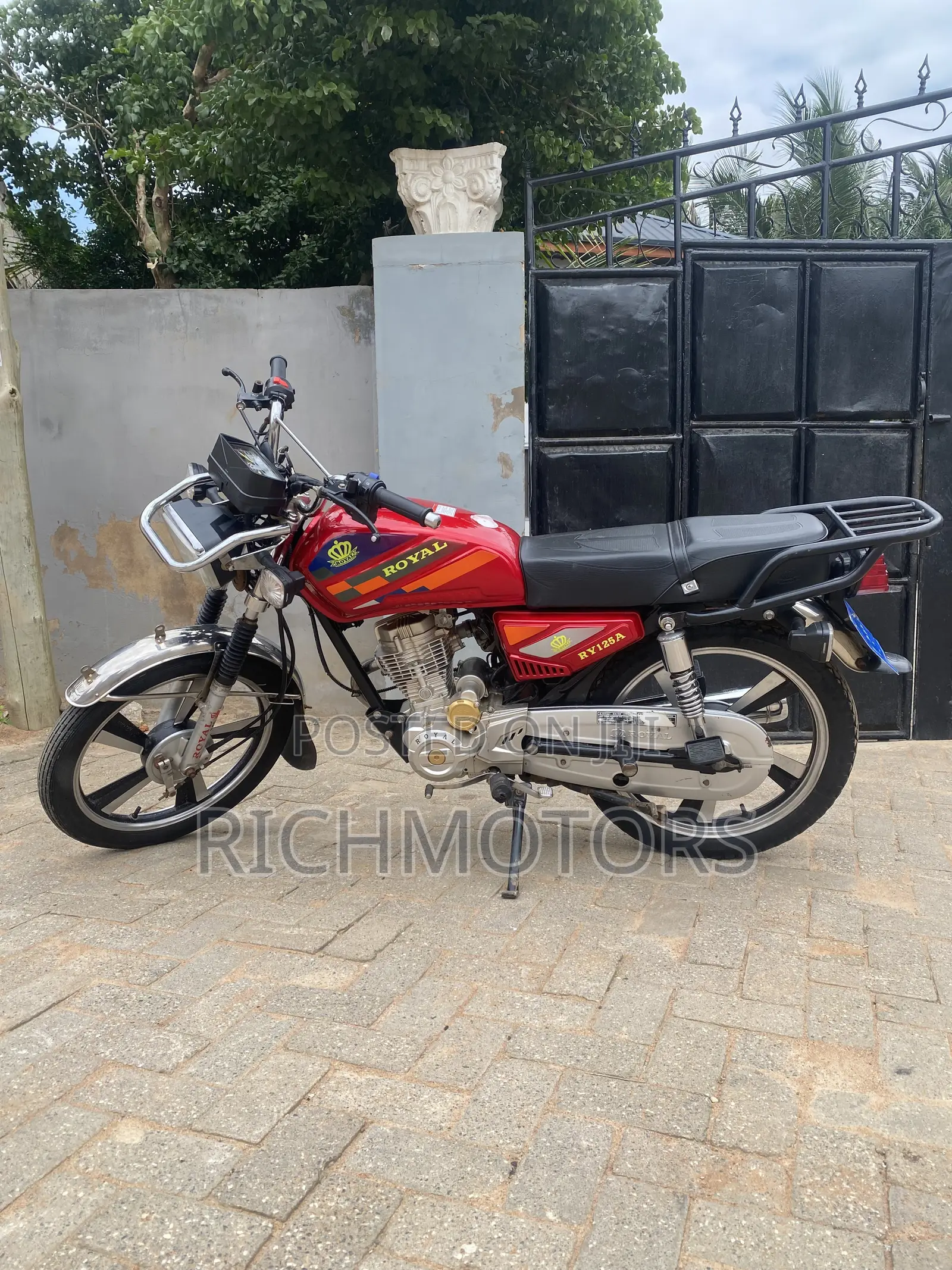 Royal RY125 2026 Red