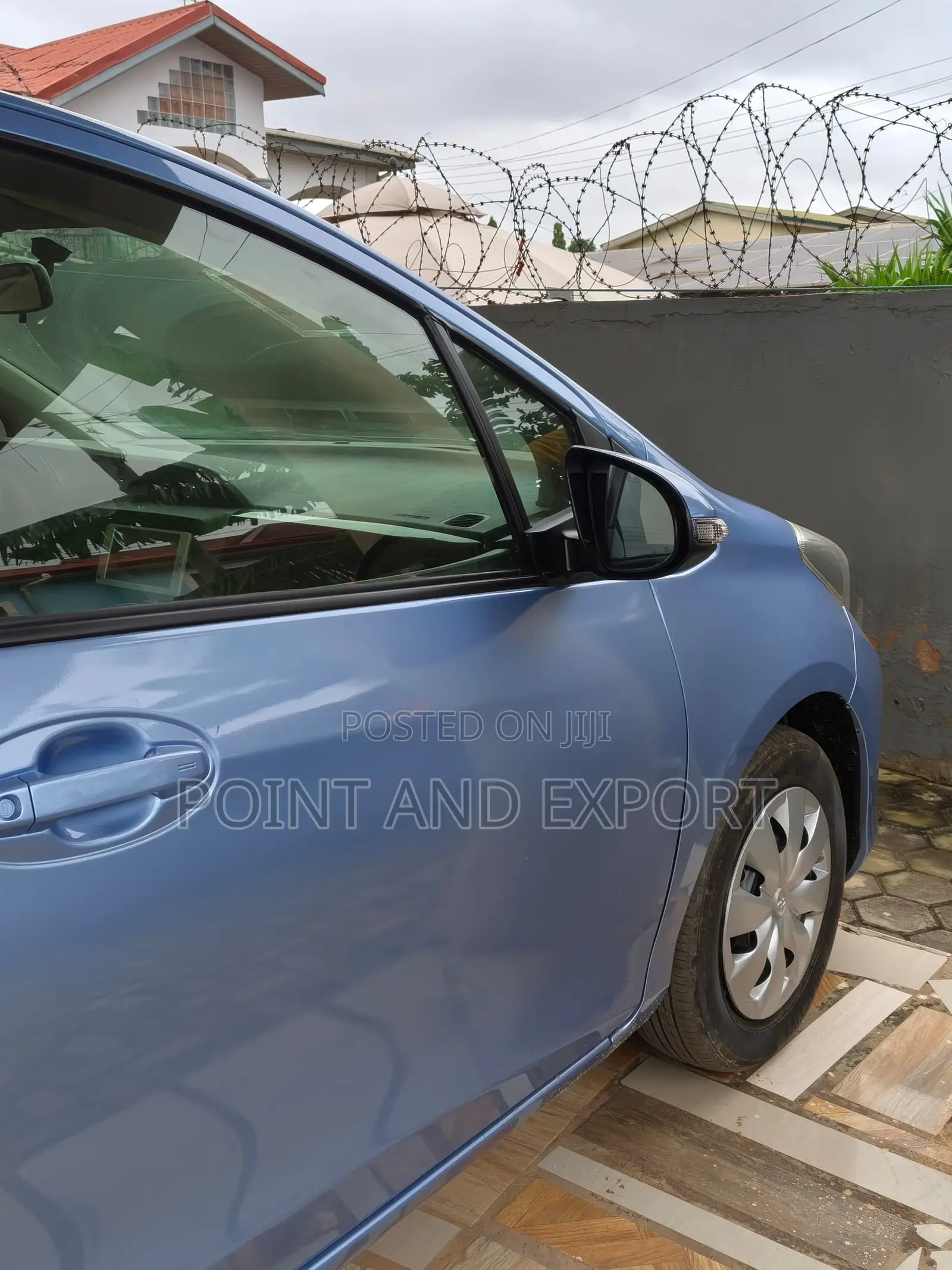 Toyota Vitz 1.3 FWD 5dr 2014 Blue