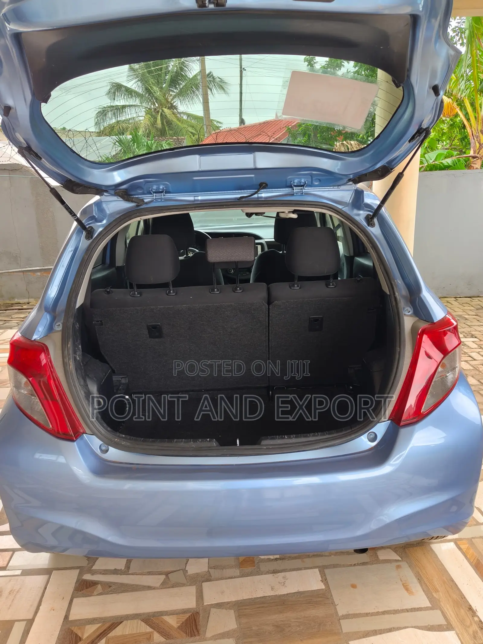 Toyota Vitz 1.3 FWD 5dr 2014 Blue