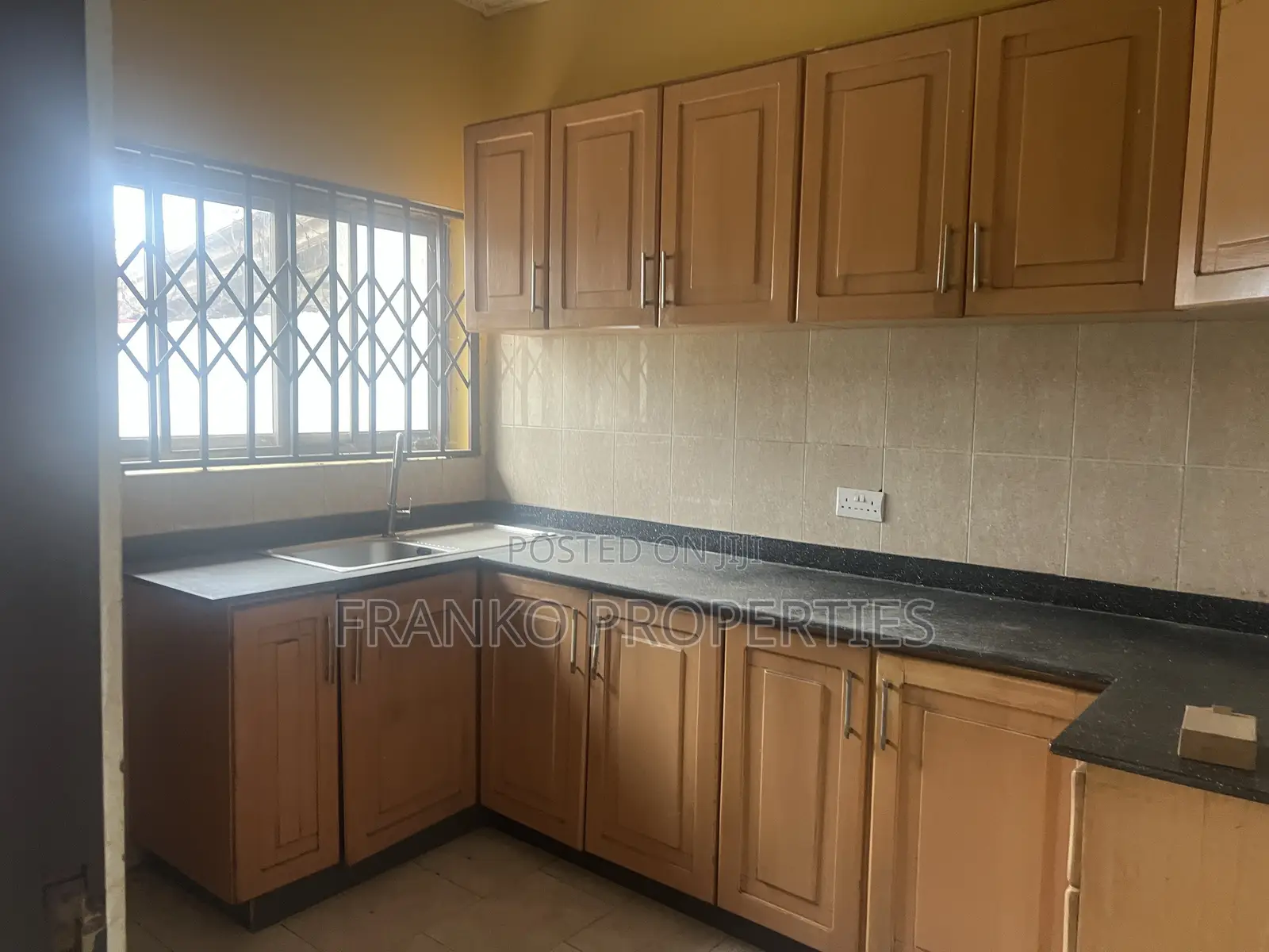 3bdrm House in Franko Properties, Ability for rent