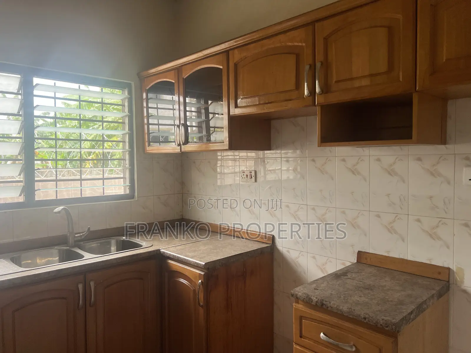 3bdrm House in Franko Properties, Ability for rent