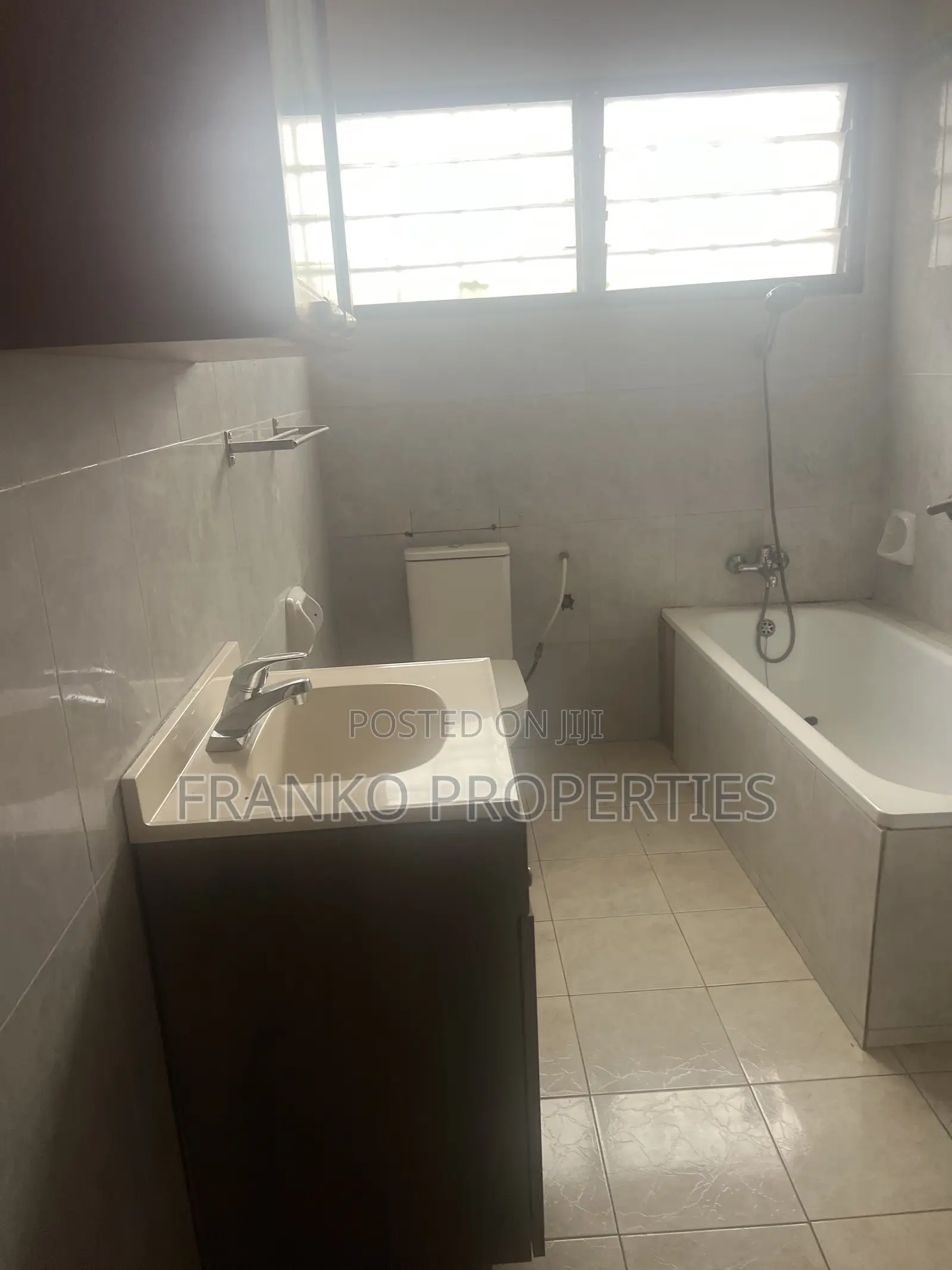 3bdrm House in Franko Properties, Ability for rent