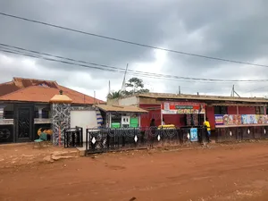 5 Bedrooms Flat, Restaurant, 2 Storey Building (Stores)