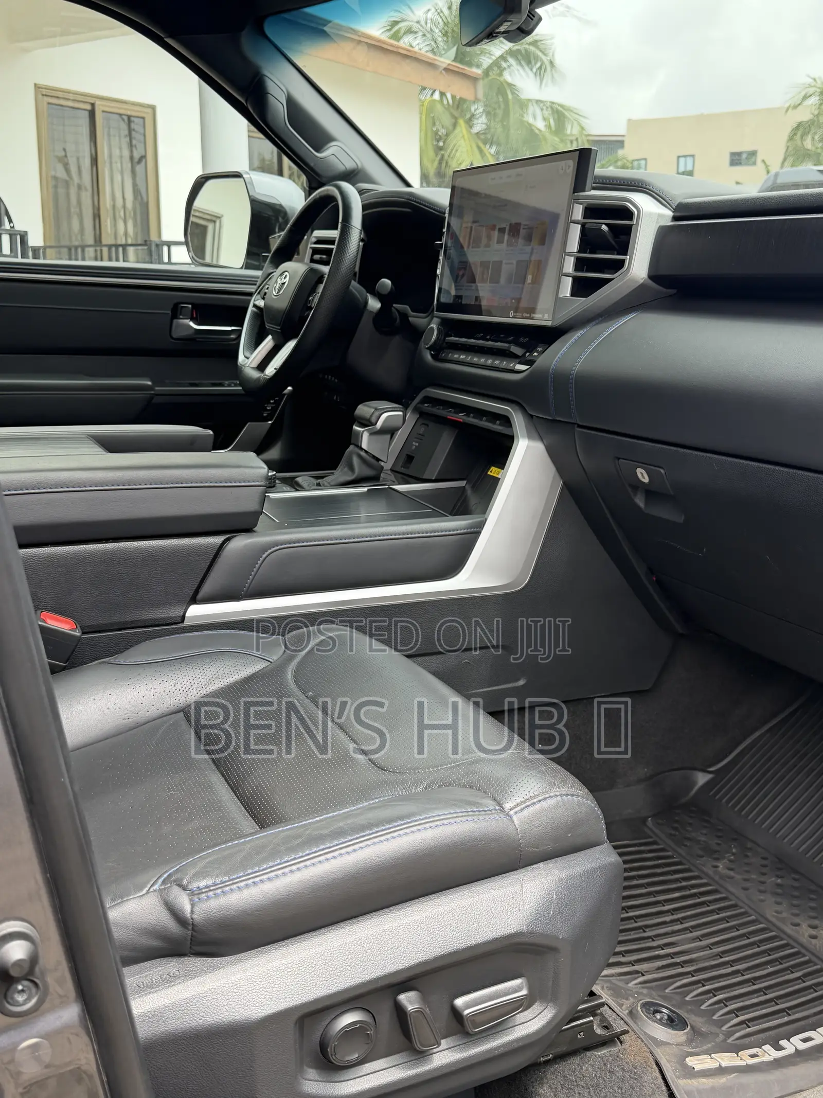 Toyota Sequoia Platinum 4WD 2023 Gray