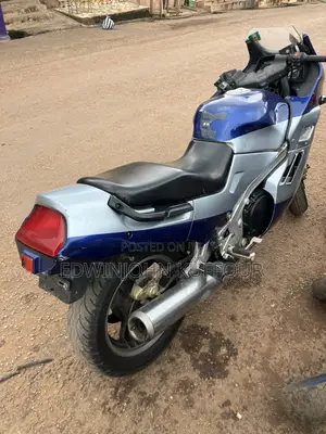 Suzuki Sport 2009 Blue