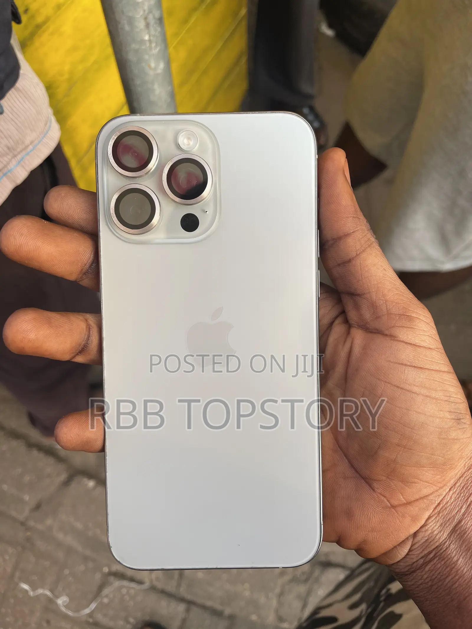 Apple iPhone 15 Pro Max 256 GB Silver