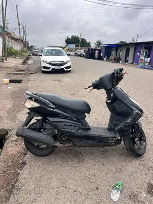 Yamaha 2022 Black
