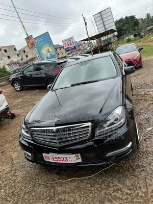 Mercedes-Benz C250 2014 Black