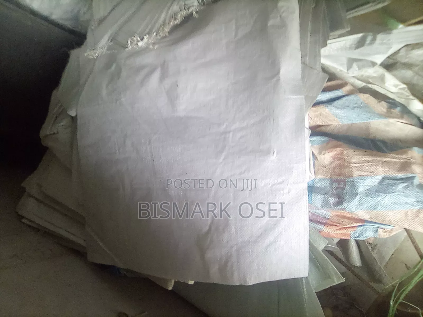 Bundles of New Pp Woven Sacks